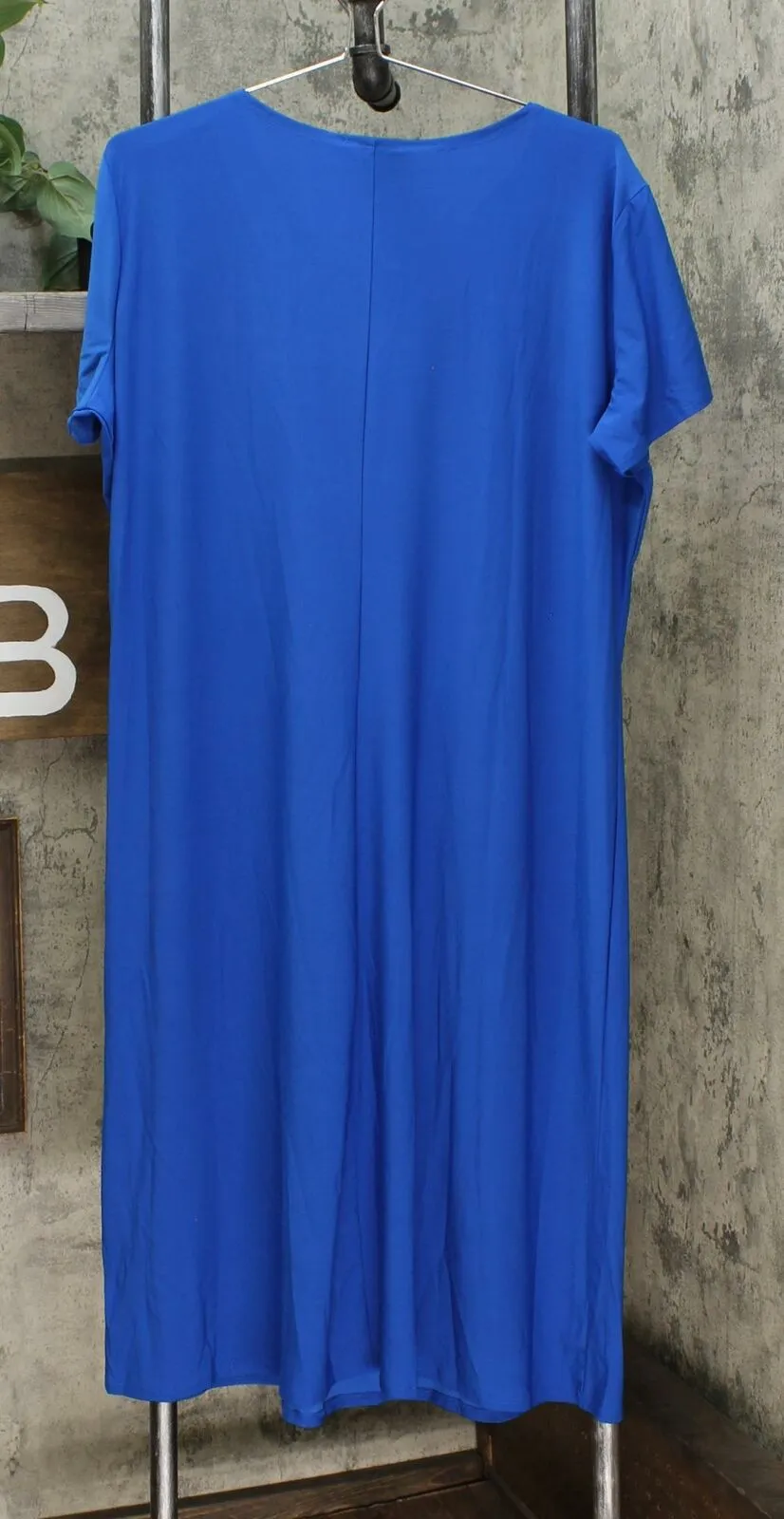 Antthony Women's Short-Sleeve V-Neck Jersey Knit Dress
