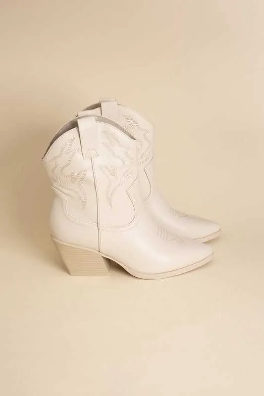 BLAZING WESTERN BLOCK HEEL BOOTIES