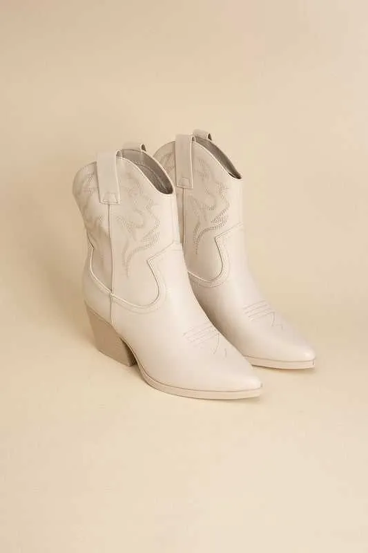 BLAZING WESTERN BLOCK HEEL BOOTIES