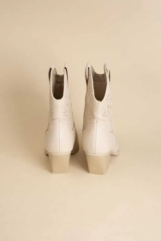 BLAZING WESTERN BLOCK HEEL BOOTIES
