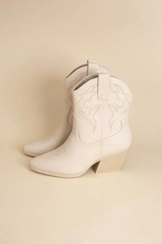 BLAZING WESTERN BLOCK HEEL BOOTIES