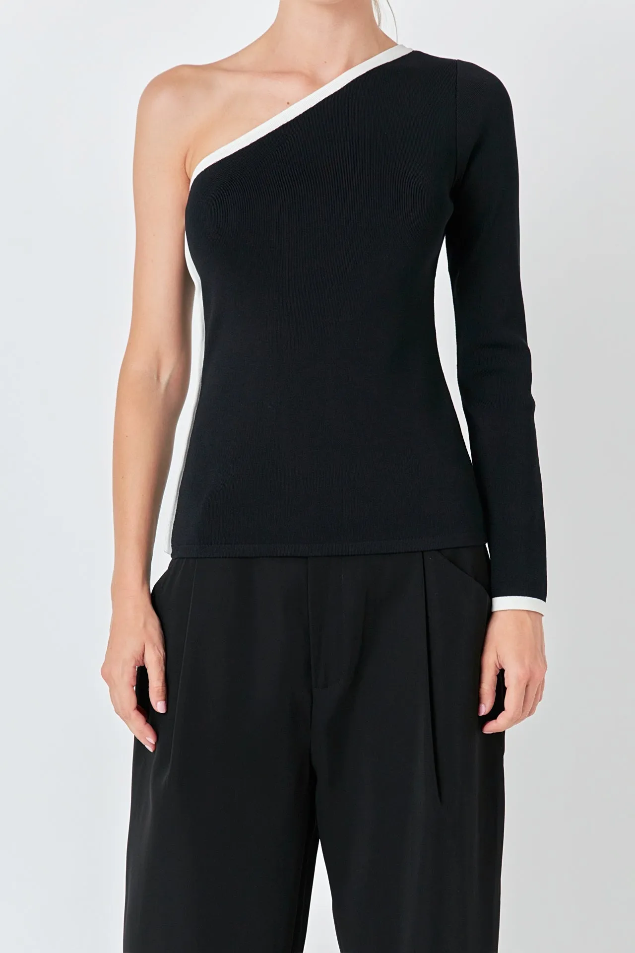 Contrast Binding Asymmetrical Tops