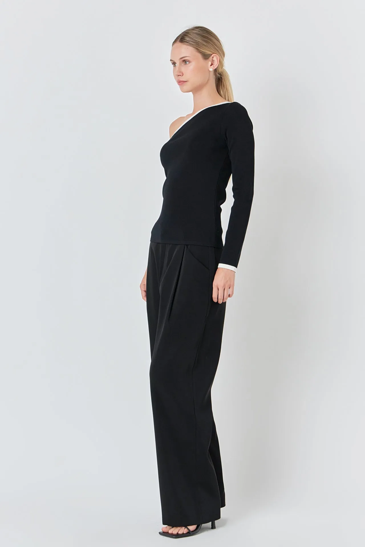 Contrast Binding Asymmetrical Tops