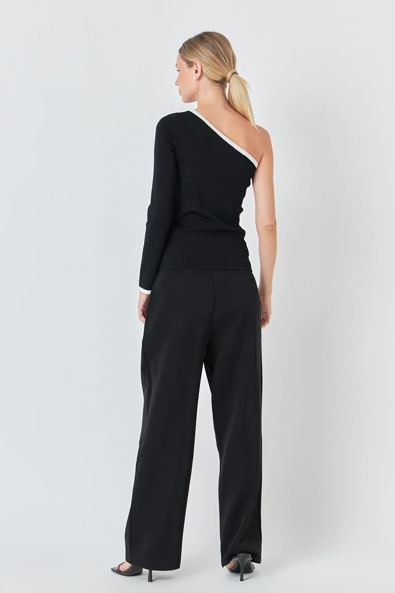 Contrast Binding Asymmetrical Tops