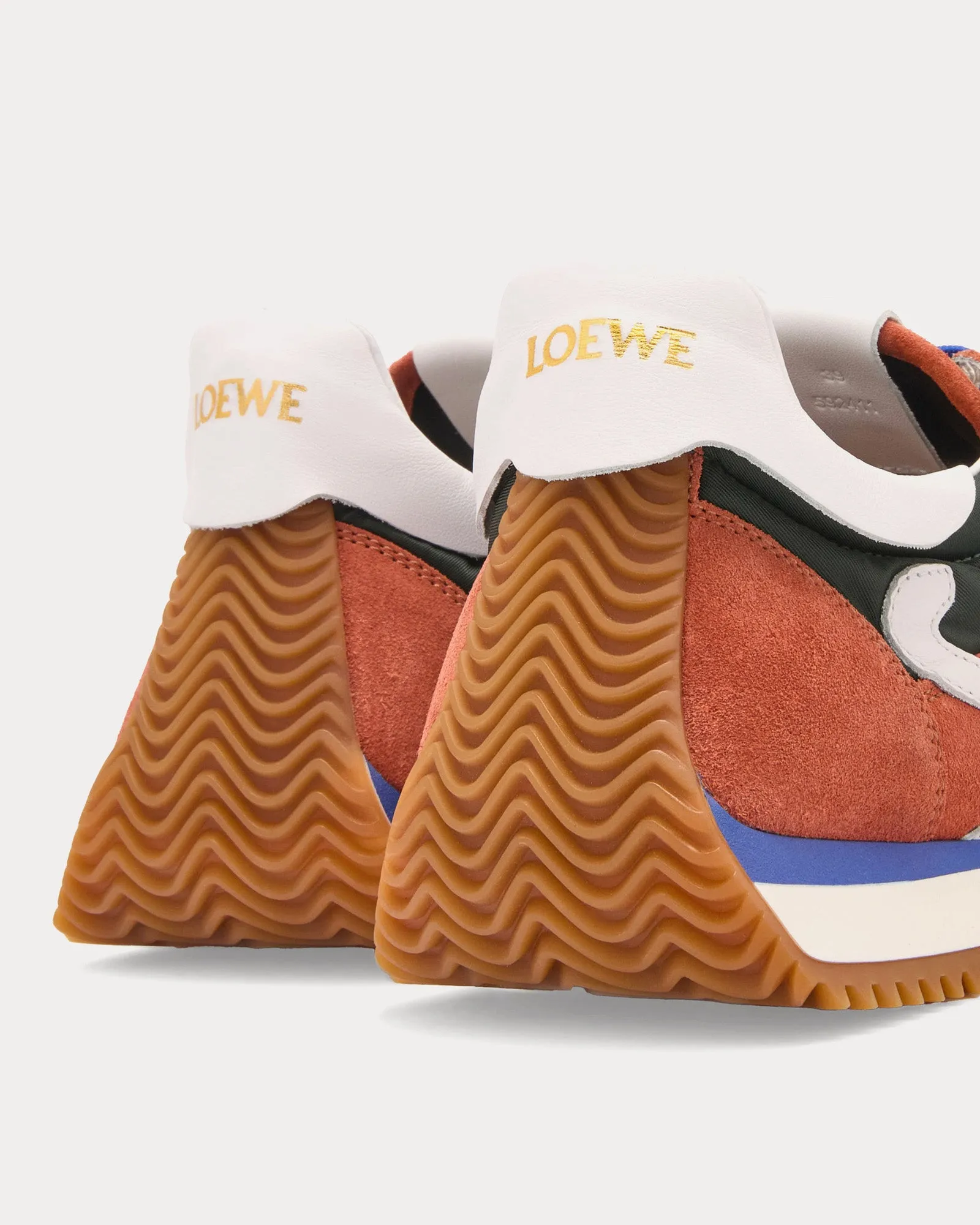 Flow Runner 2.0 Nylon & Suede Khaki / White / Orange Low Top Sneakers