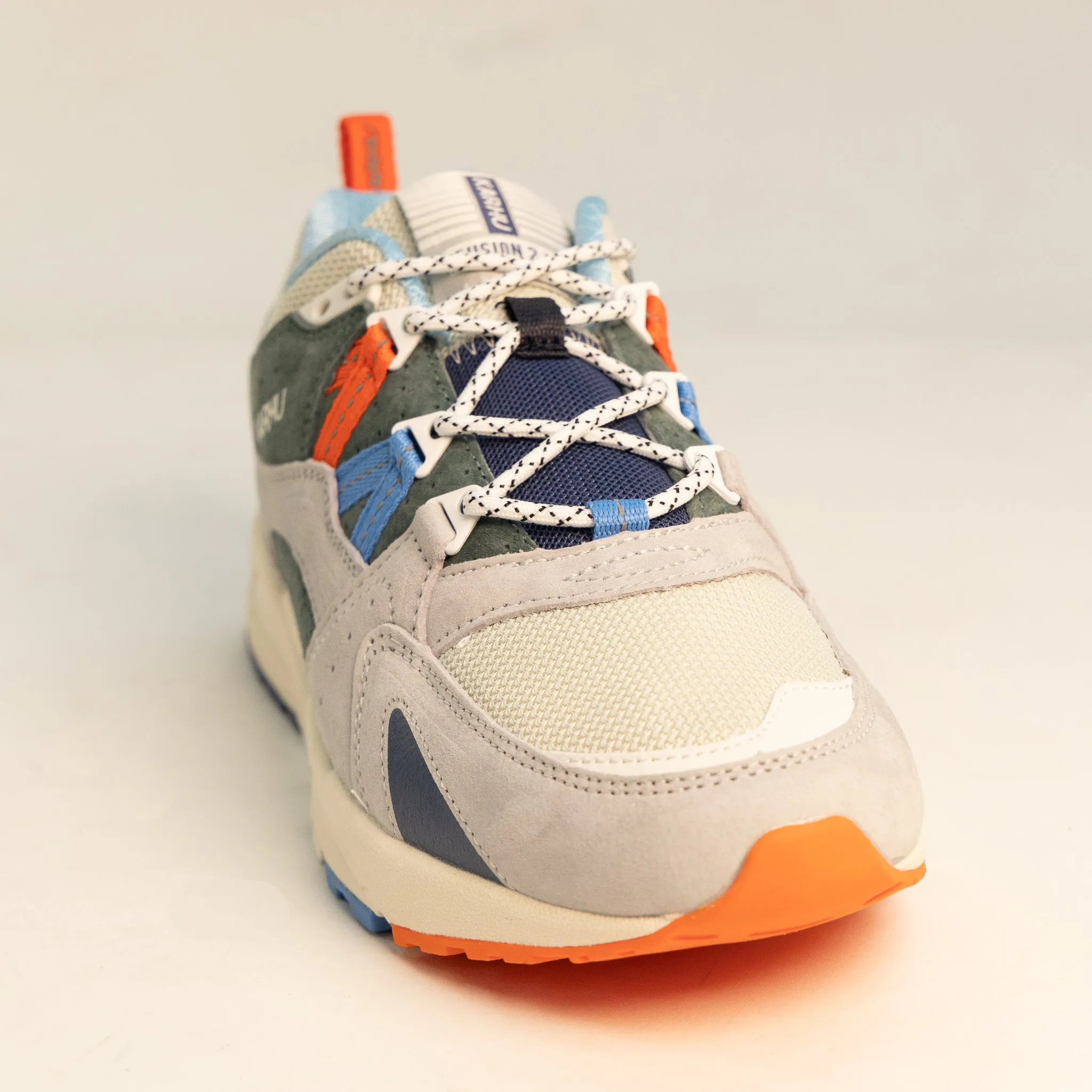 Karhu Fusion 2.0 Cityscape Tones - Dawn Blue/Scarlet Ibis