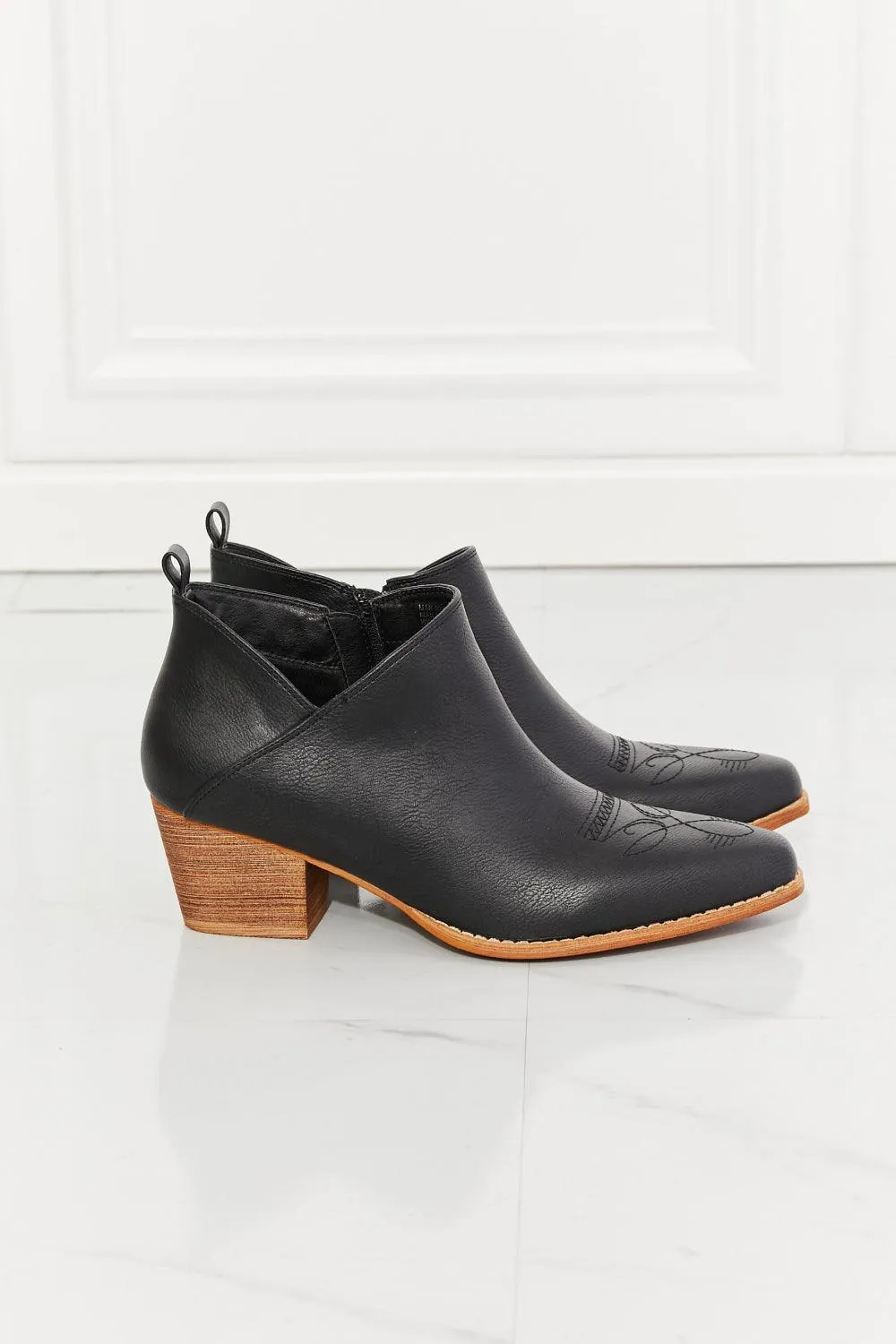 MMShoes PU Leather Embroidered Black Cowboy Booties