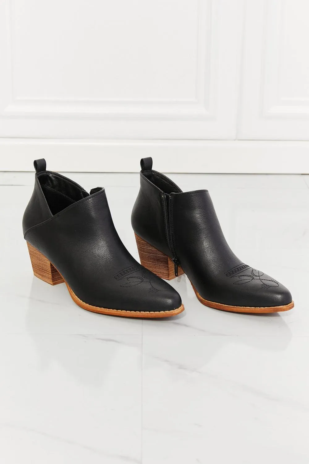 MMShoes PU Leather Embroidered Black Cowboy Booties