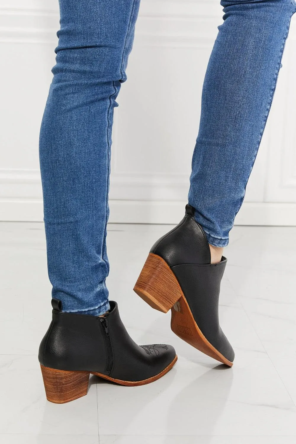 MMShoes PU Leather Embroidered Black Cowboy Booties