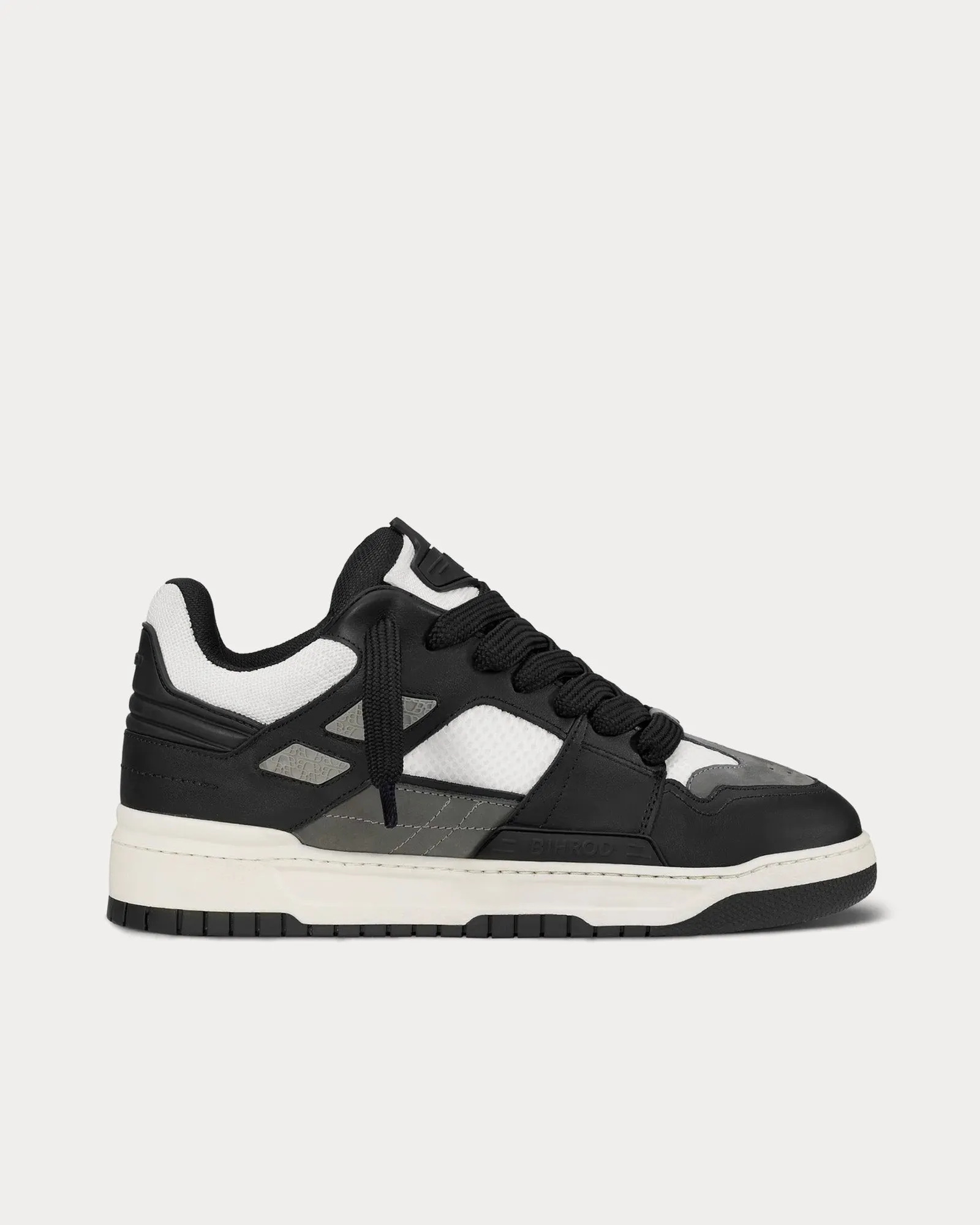 Persy Black / White Low Top Sneakers