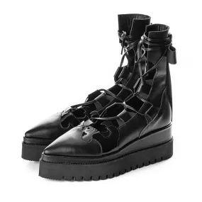 SHR My Romantic Way black leather booties