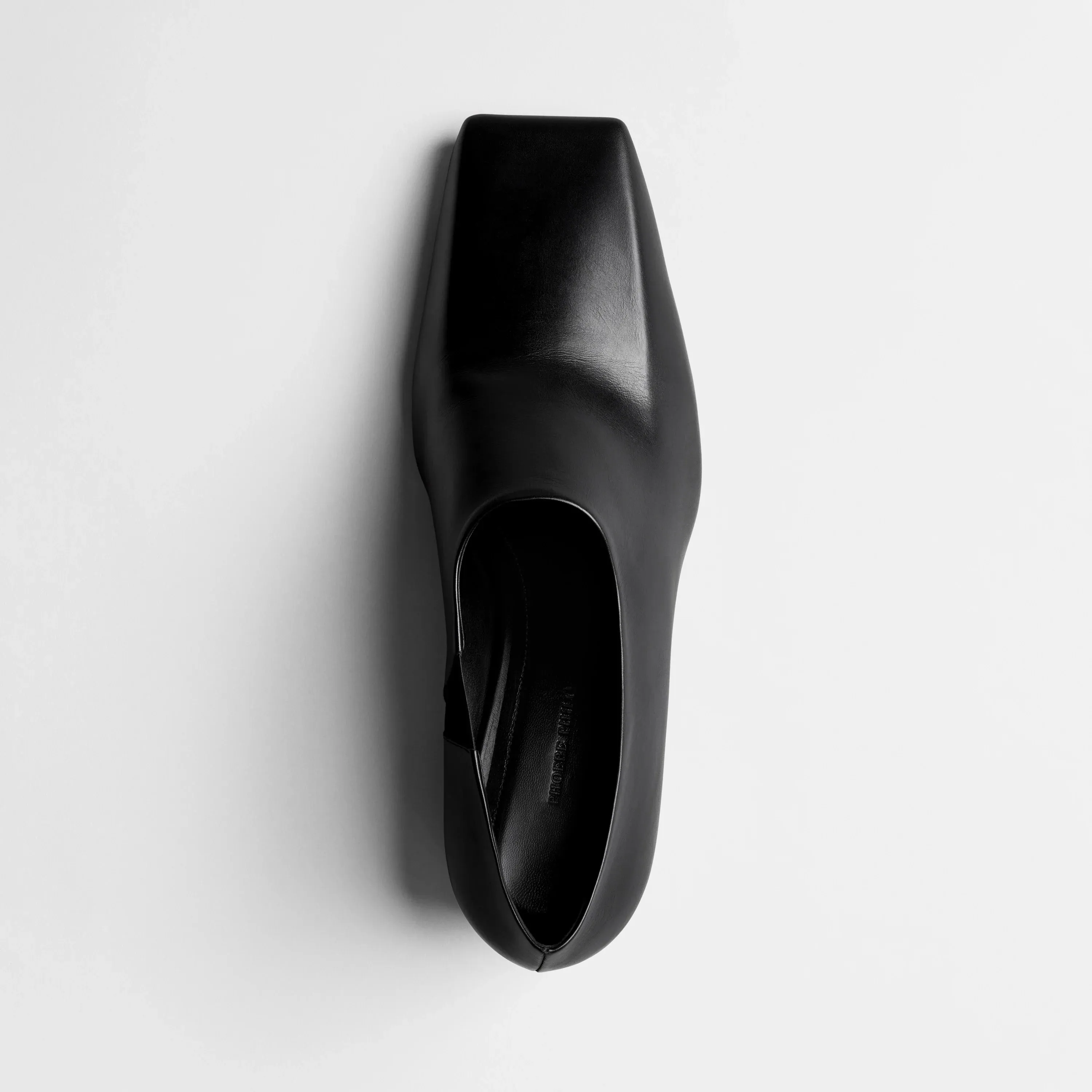 SQUARE EDGE TOE SLIP ON | black leather